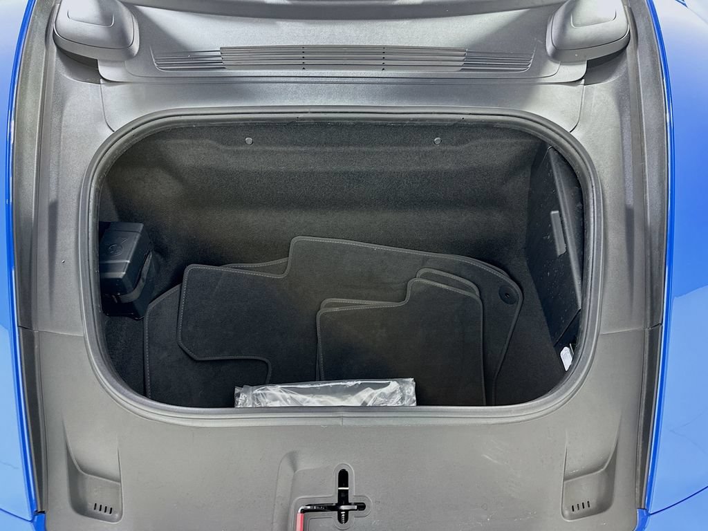Certified 2025 Porsche 911 Carrera RWD image 30