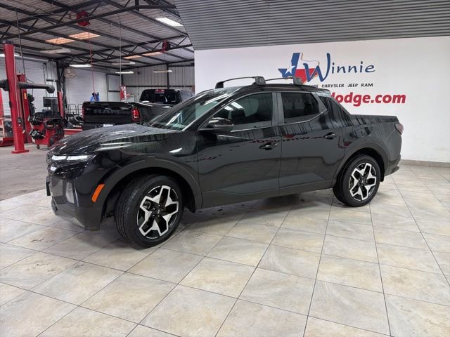 Used 2023 Hyundai Santa Cruz Limited w/ Winter Package image 7