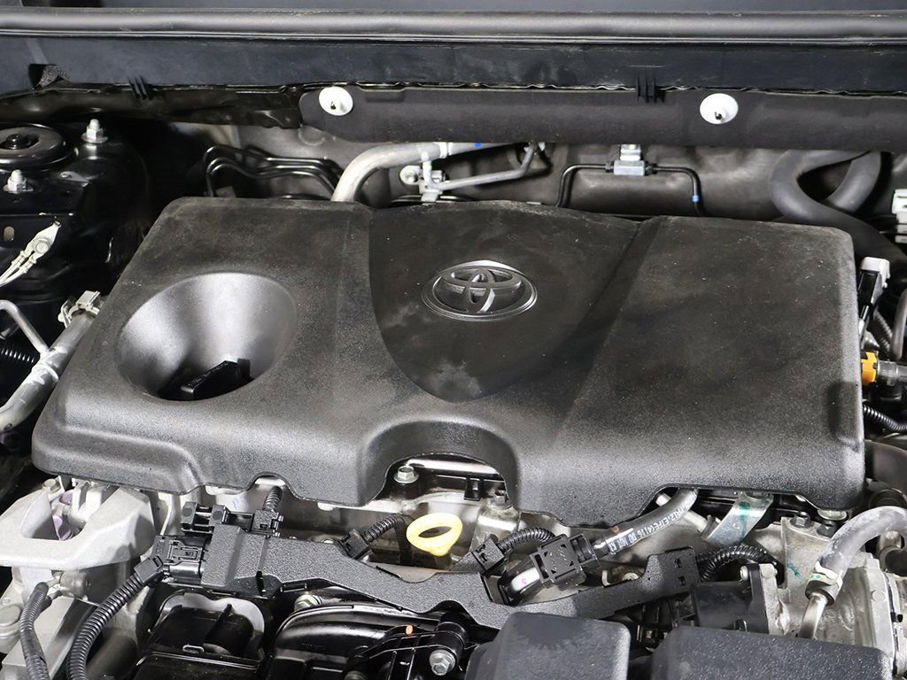 Used 2024 Toyota RAV4 LE image 12