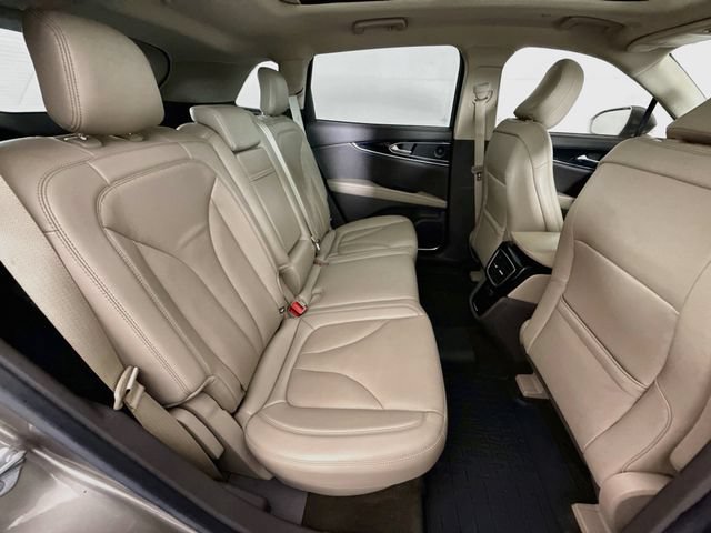 Used 2021 Lincoln Nautilus Reserve FWD image 28