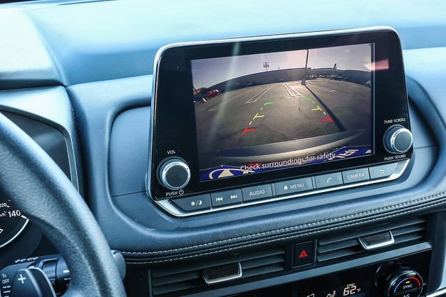 Used 2024 Nissan Rogue SV image 27