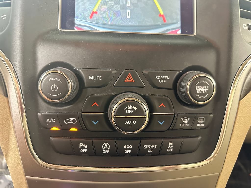 Used 2018 Jeep Grand Cherokee Laredo AWD/4WD image 31