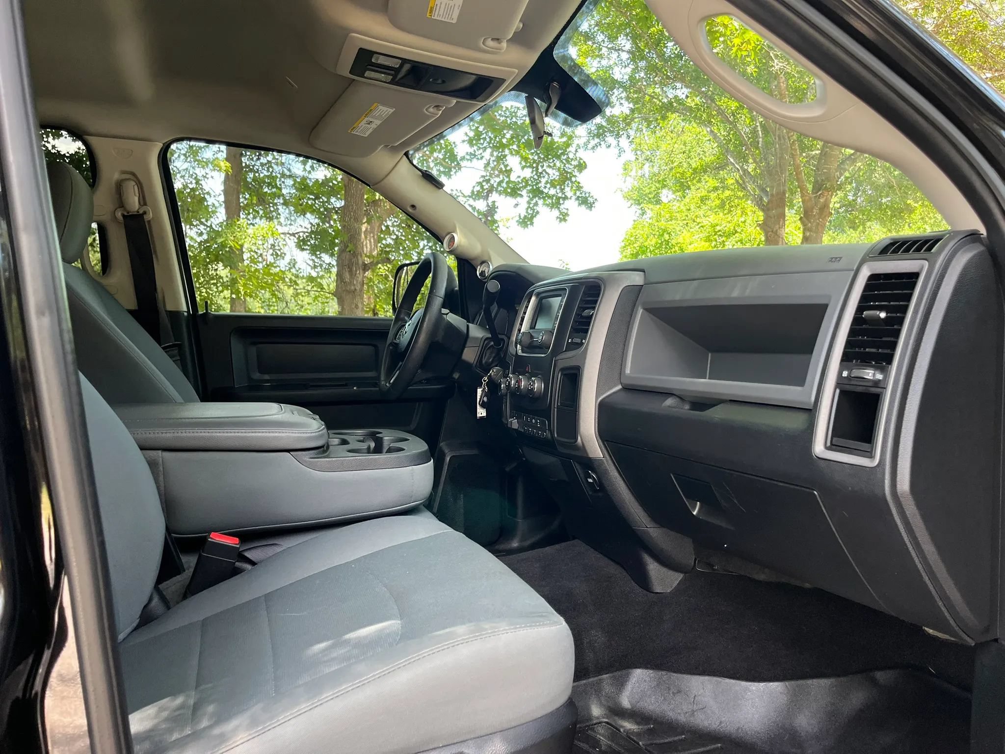 Used 2018 RAM 2500 Tradesman w/ Chrome Appearance Group AWD/4WD image 18