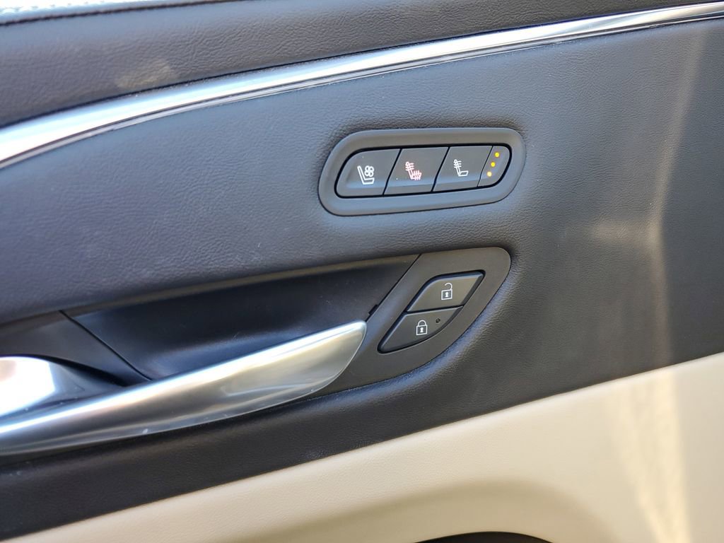 Used 2022 Cadillac Escalade Premium Luxury image 23