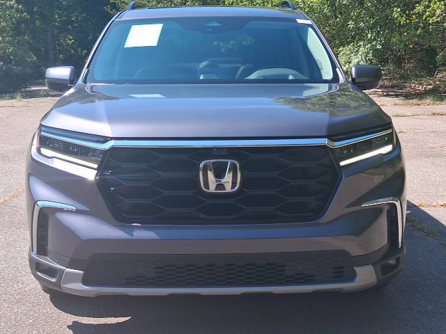 Used 2024 Honda Pilot Elite image 8
