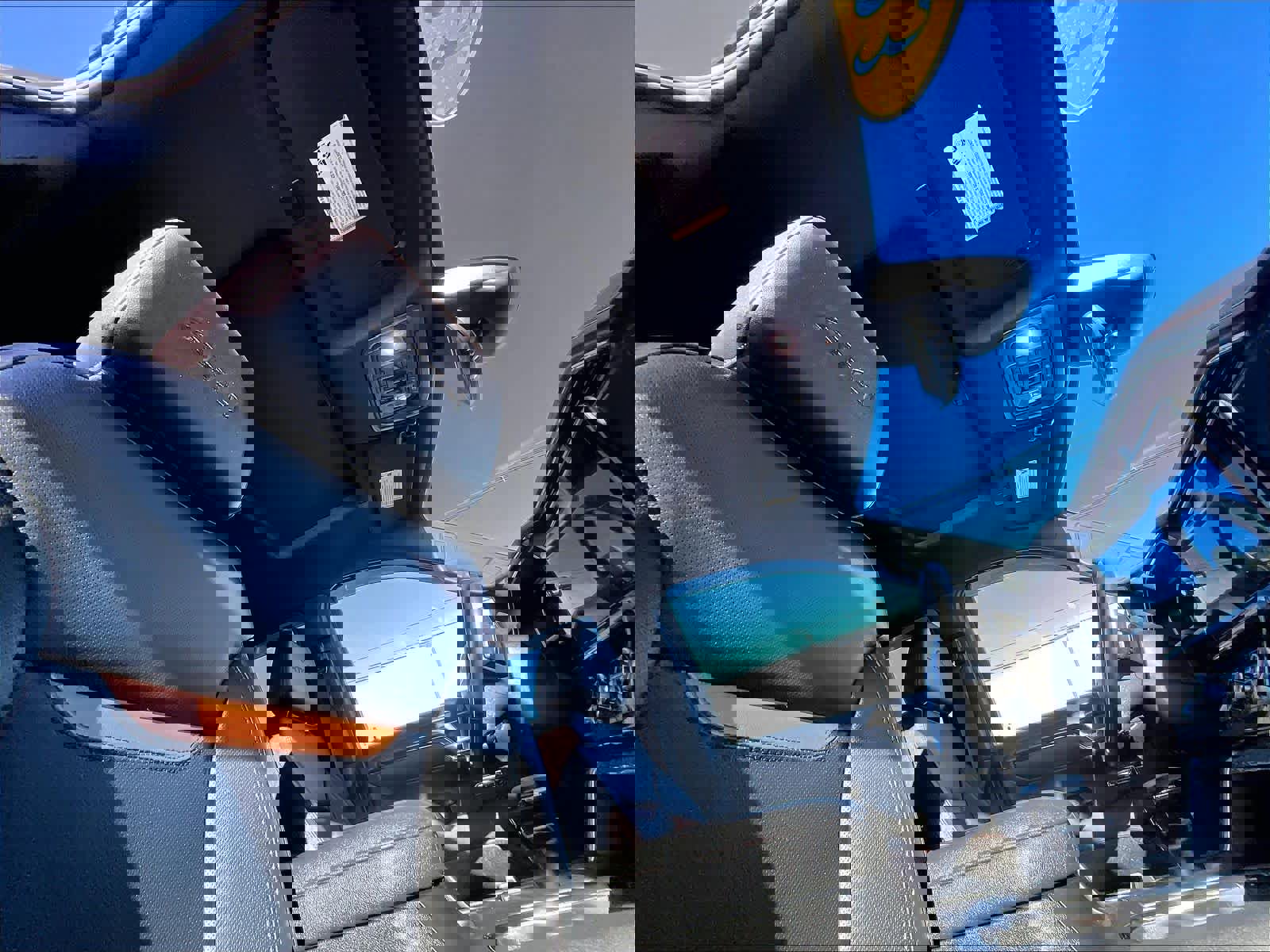 Used 2023 GMC Sierra 1500 AT4 w/ Technology Package image 22