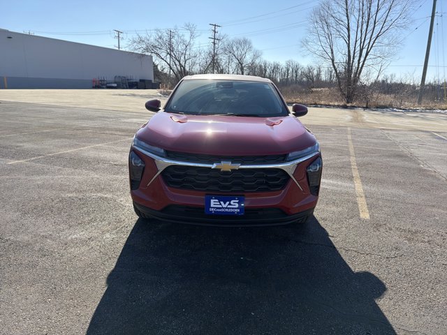 New 2026 Chevrolet Trax LS image 2