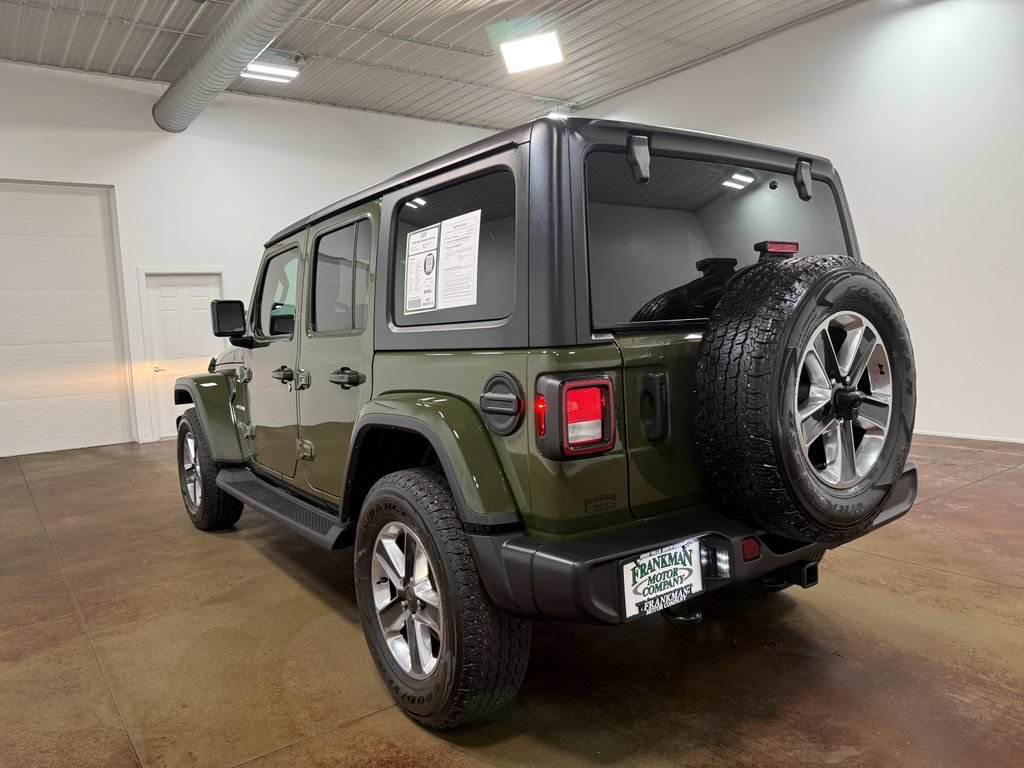 Used 2023 Jeep Wrangler Unlimited Sahara w/ Dual Top Group AWD/4WD image 35