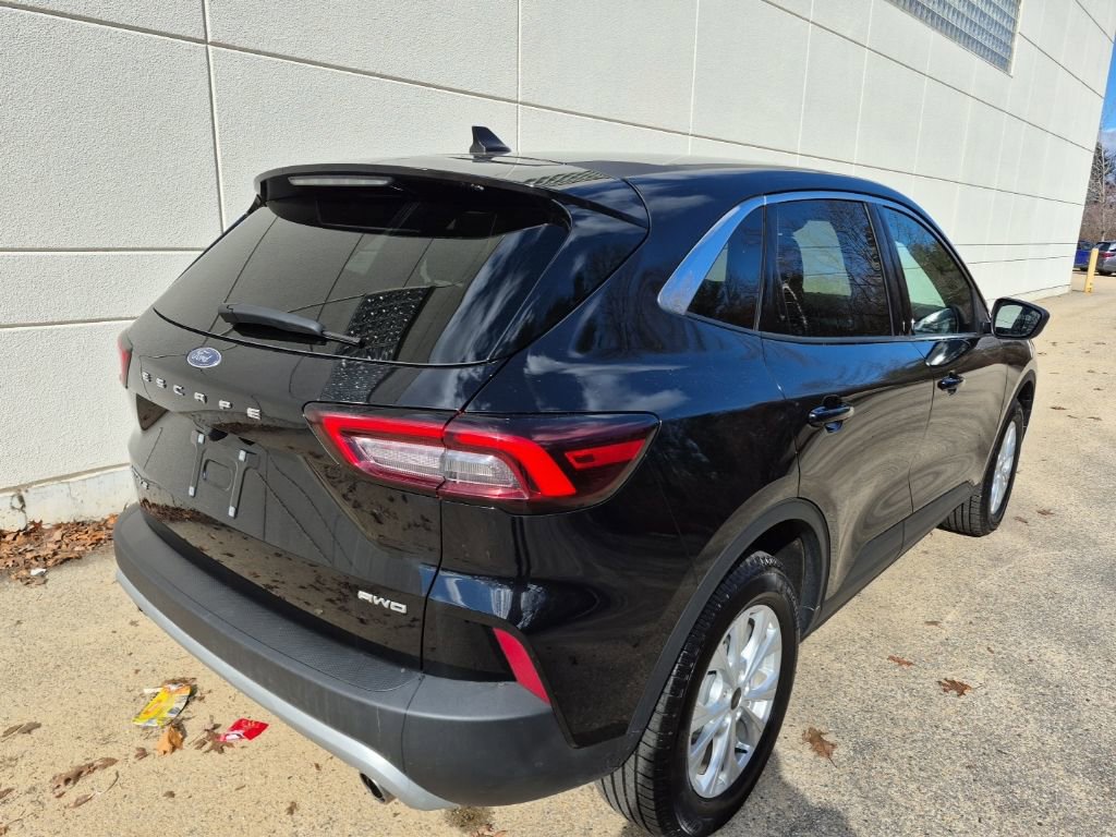 Certified 2024 Ford Escape Active image 7