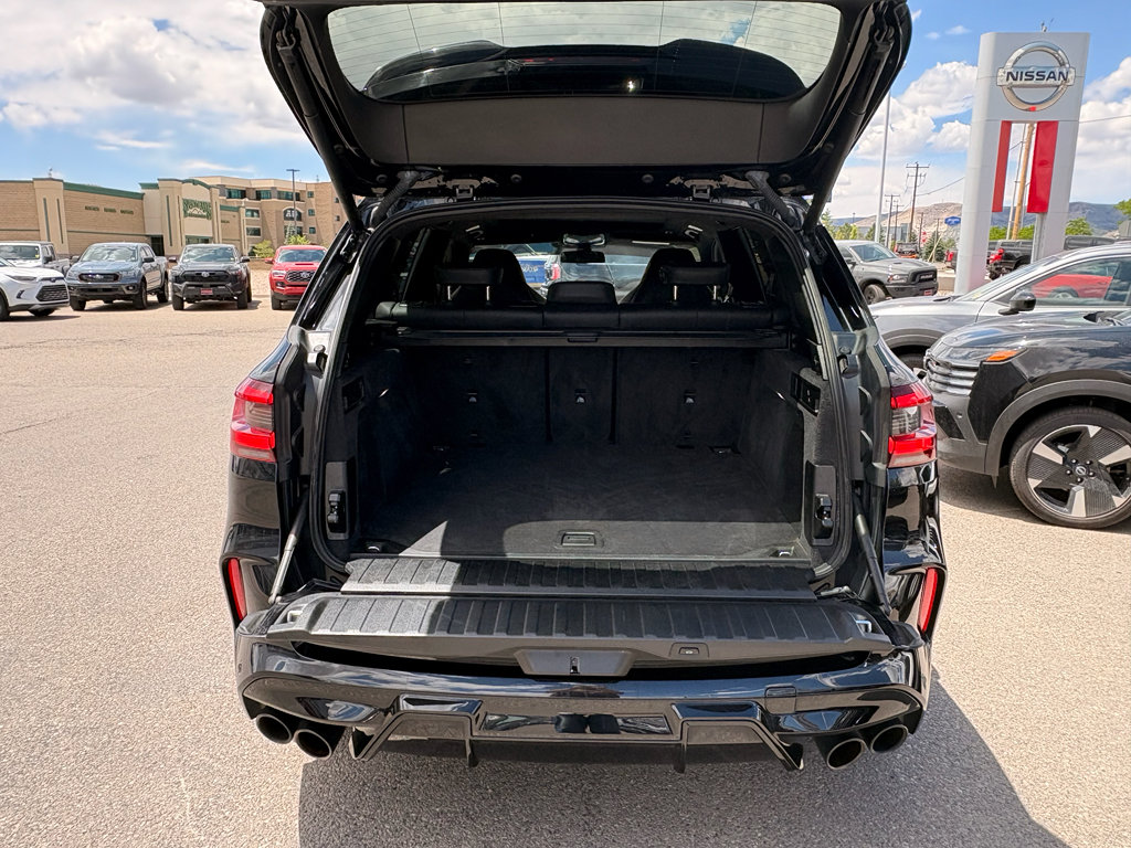 Used 2022 BMW X5 M w/ Competition Package AWD/4WD image 10