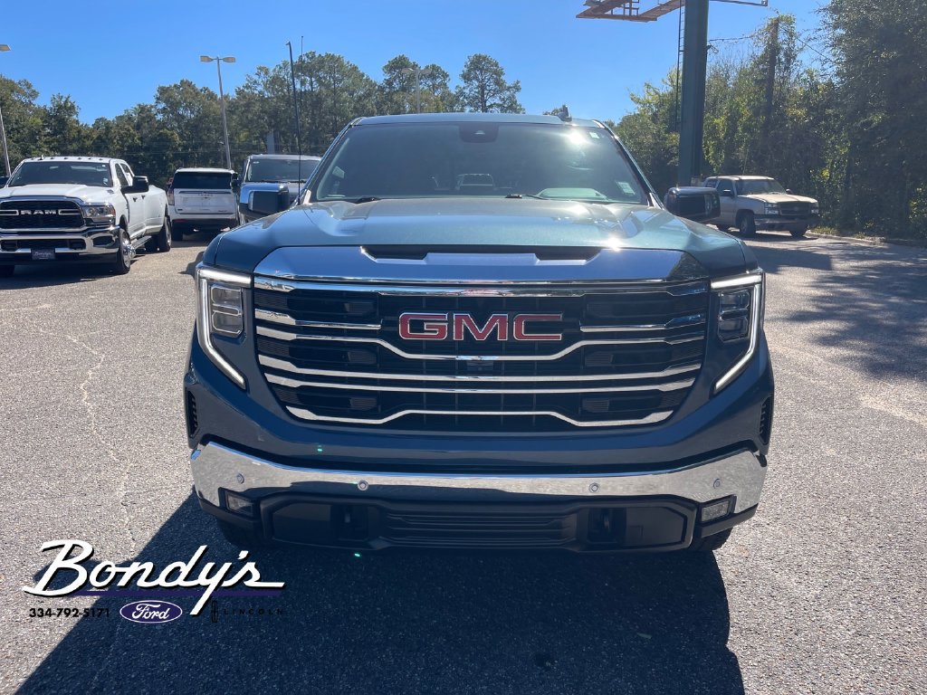 Used 2024 GMC Sierra 1500 SLT w/ SLT Premium Plus Package AWD/4WD image 2