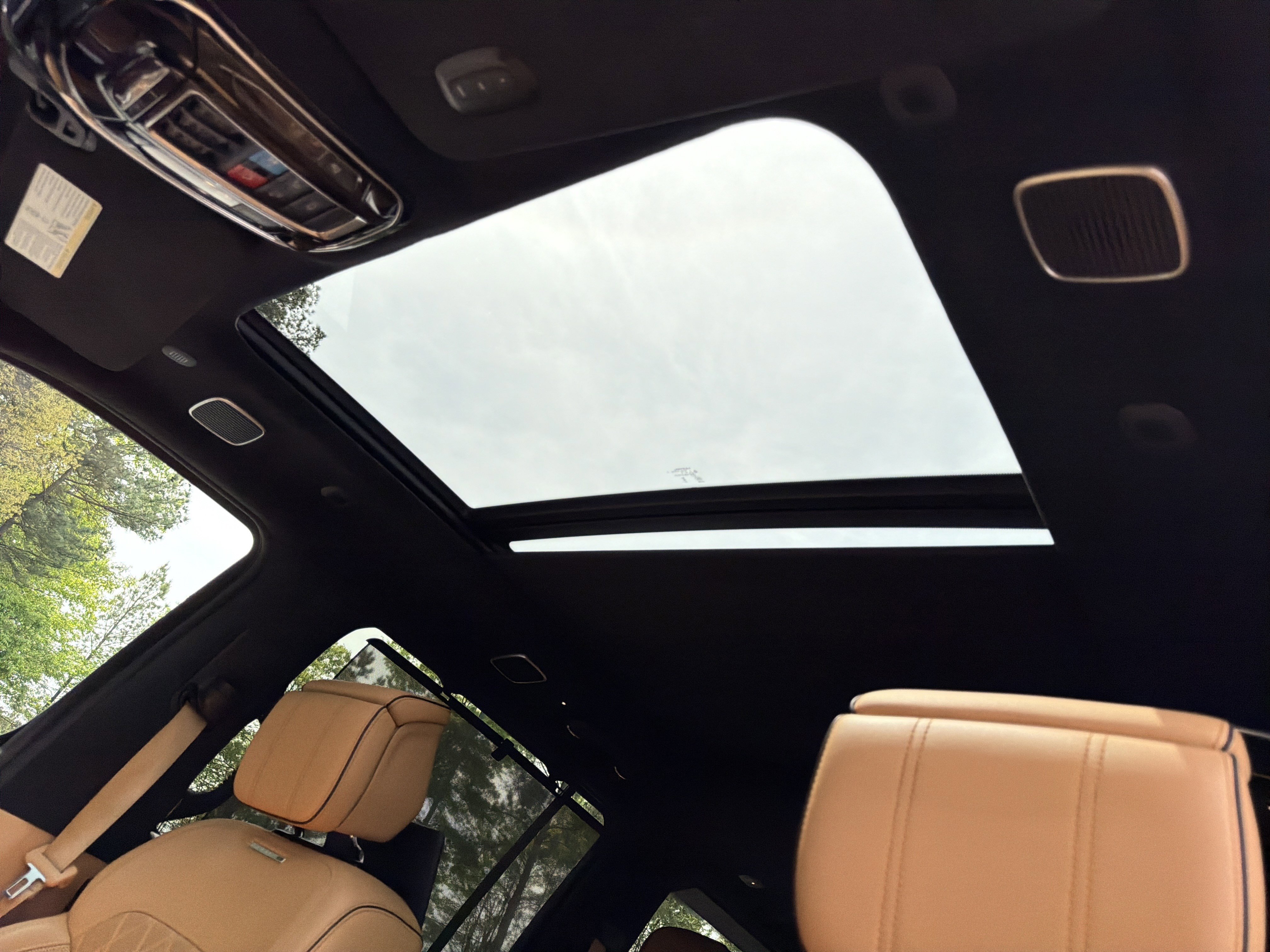 Used 2025 Jeep Grand Wagoneer Series III w/ Rear Seat Video Group 1 image 42