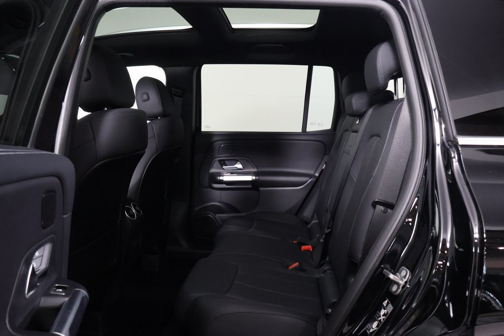 New 2026 Mercedes-Benz GLB 250 image 6