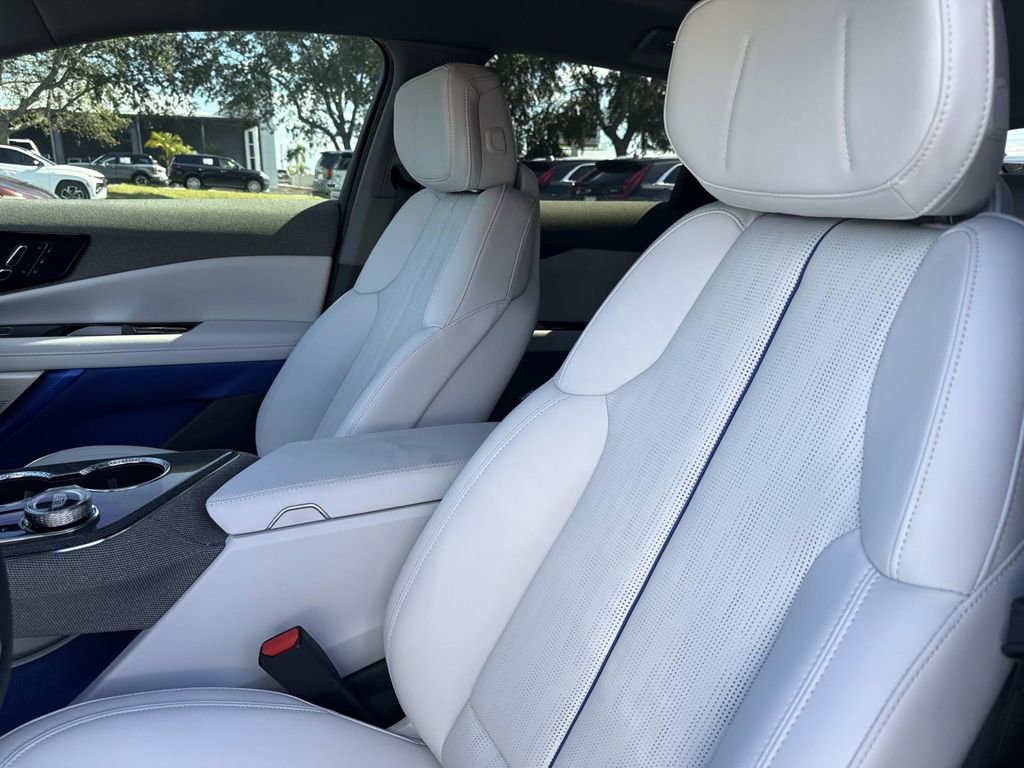 New 2026 Cadillac Optiq Sport 2 image 21