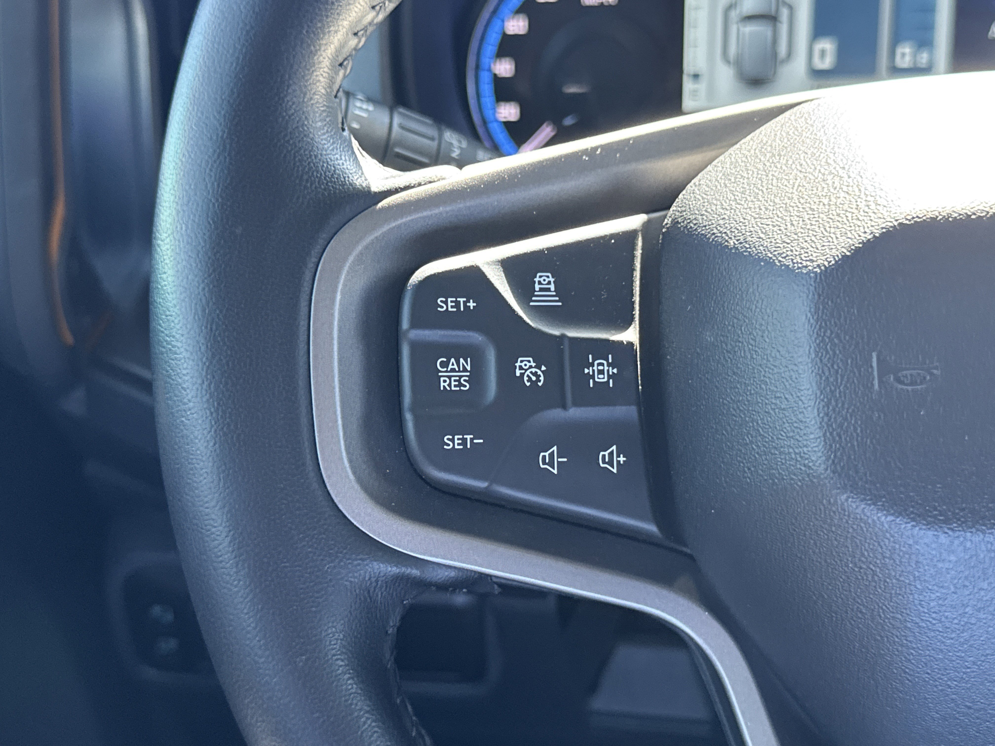 Used 2024 Ford Bronco Badlands image 14