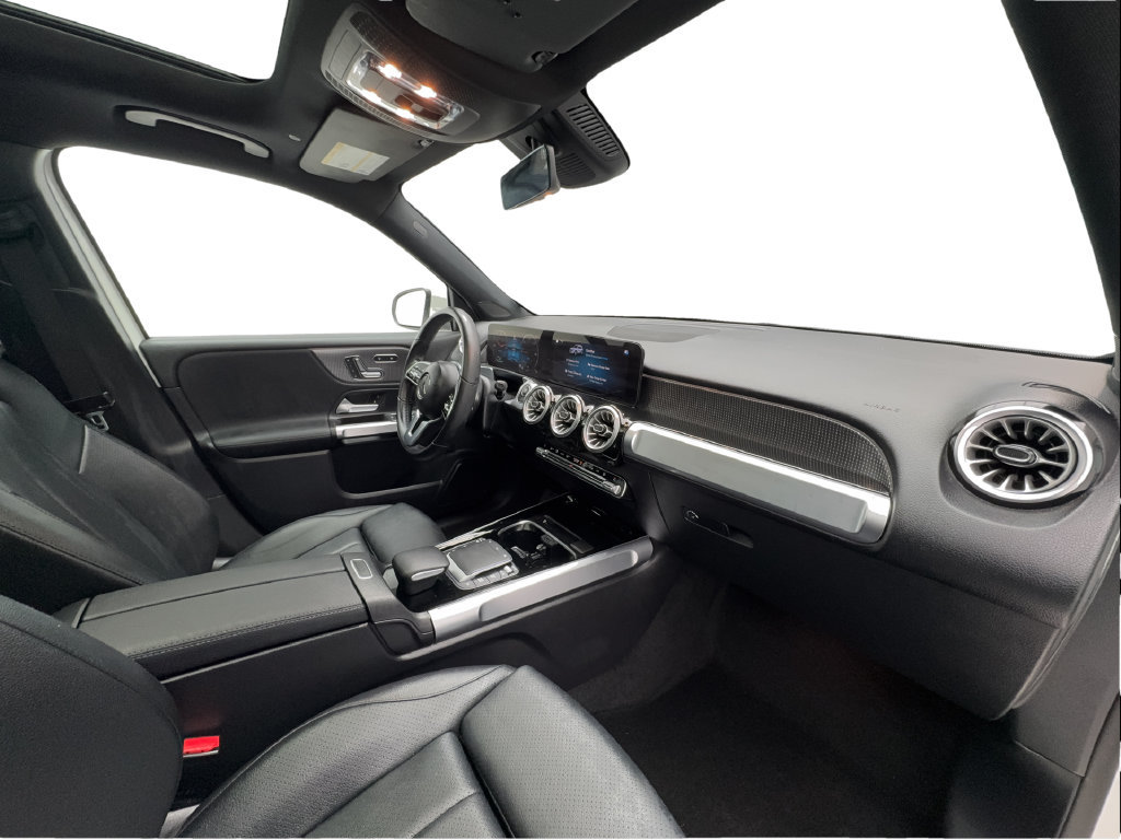 Used 2022 Mercedes-Benz EQB 300 4MATIC image 34