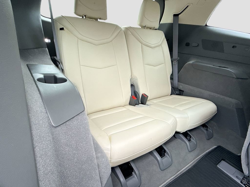 Used 2024 Cadillac XT6 Premium Luxury FWD image 21