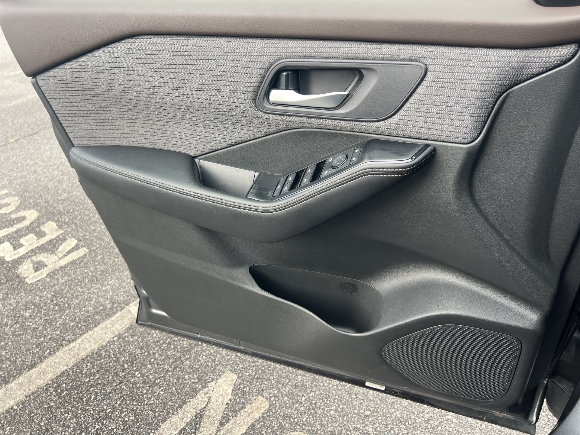 Certified 2023 Nissan Rogue SV AWD/4WD image 14