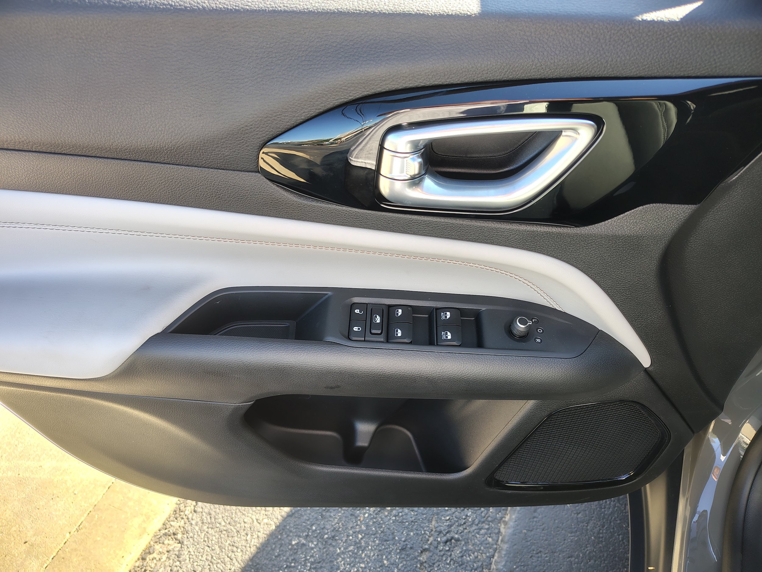 New 2026 Jeep Compass Limited AWD/4WD image 17