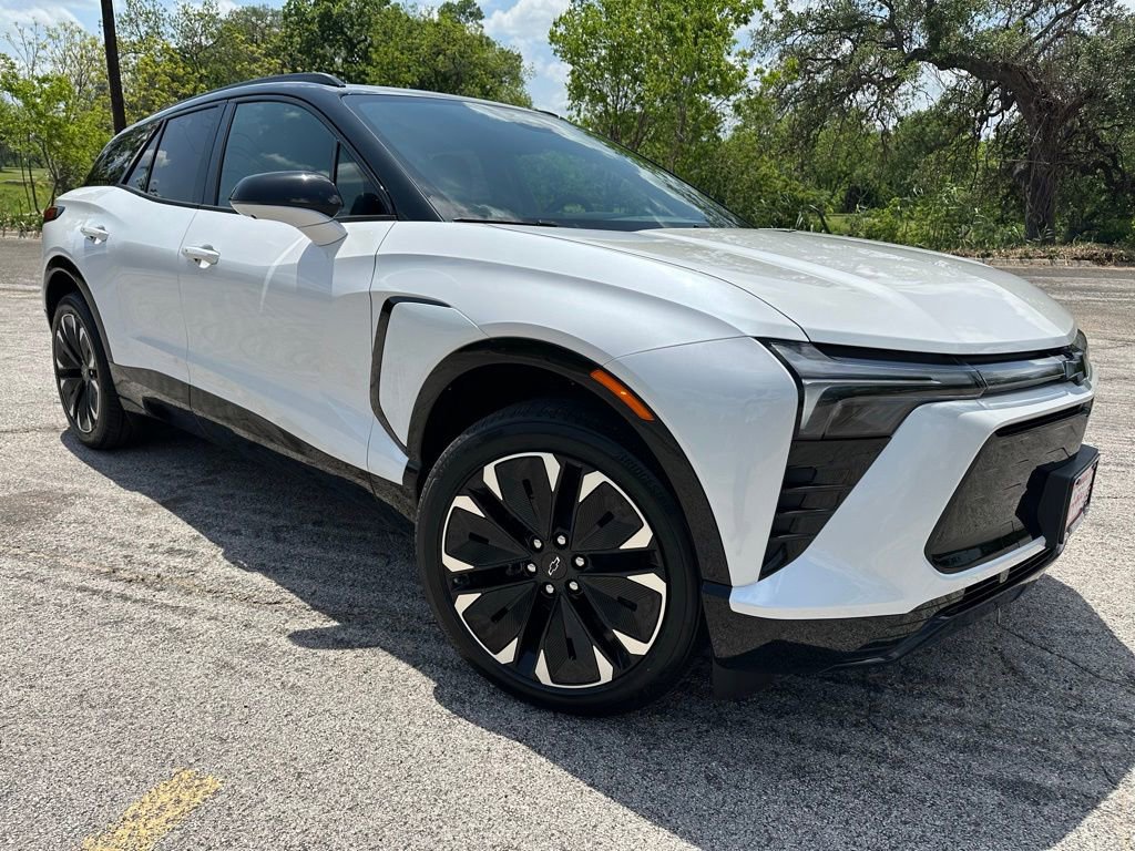 New 2025 Chevrolet Blazer EV RS RWD image 10