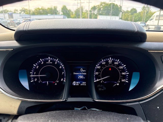 Used 2017 Toyota Avalon Limited w/ Carpet Mat Package FWD image 8