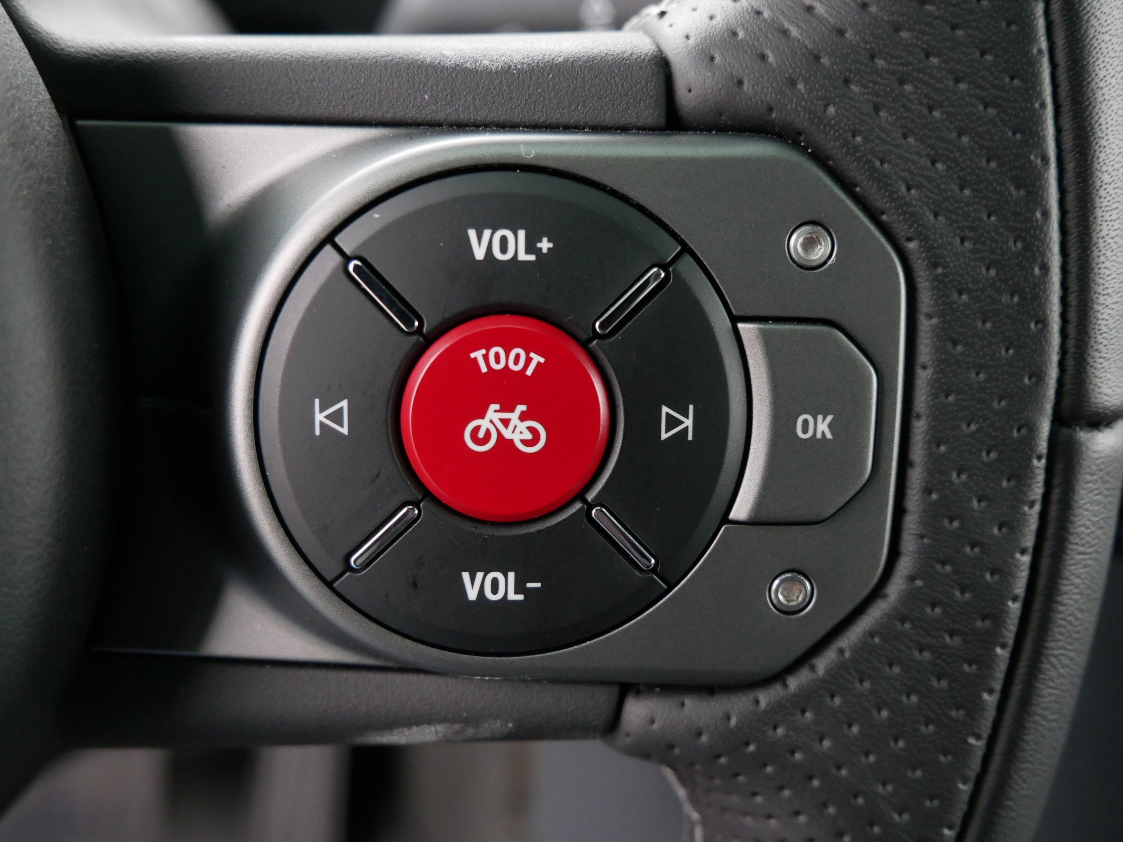 Used 2025 INEOS Grenadier 4WD image 27