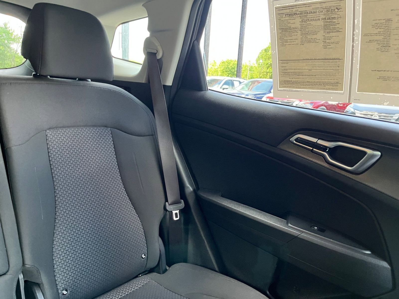 Used 2025 Kia Sportage LX FWD image 36