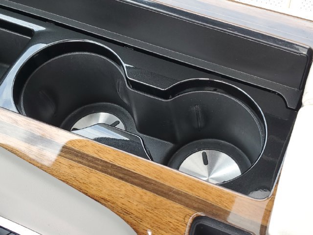 Certified 2024 Cadillac Escalade Sport Platinum AWD/4WD image 19