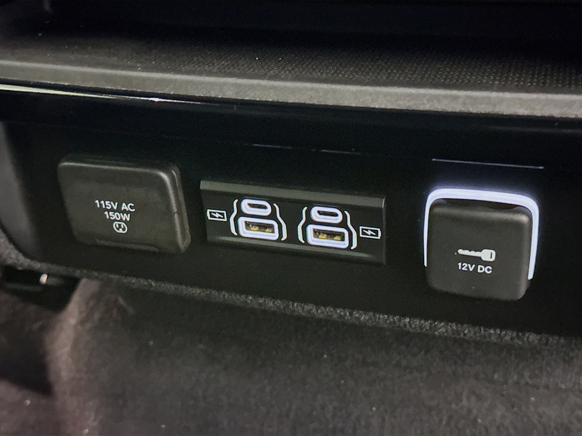 Used 2024 Jeep Wagoneer L Series II RWD image 43