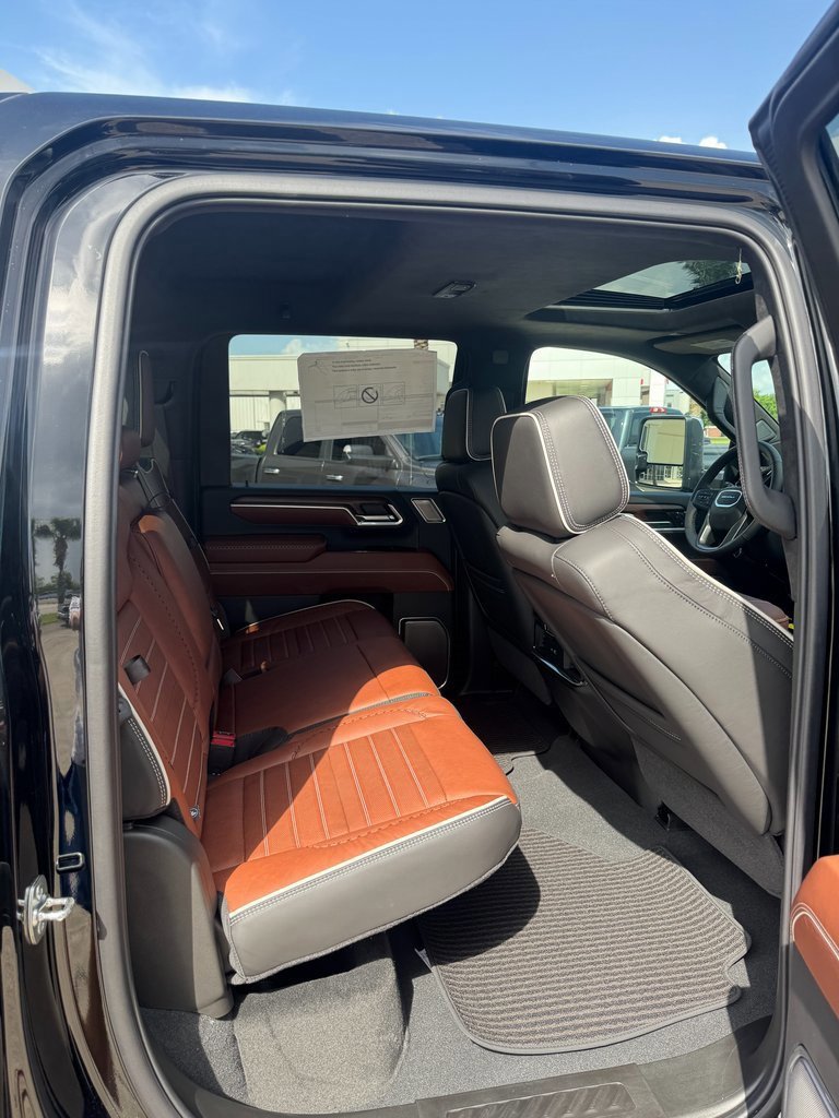 New 2025 GMC Sierra 2500 Denali Ultimate image 16
