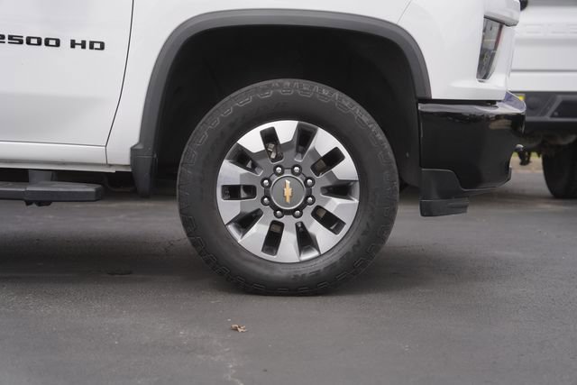 Used 2021 Chevrolet Silverado 2500 Custom w/ Custom Value Package image 4