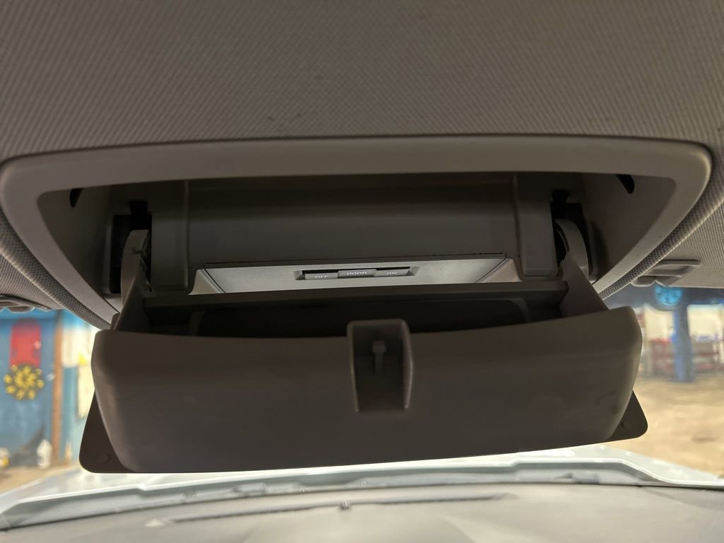 Used 2018 Chevrolet Silverado 1500 LT w/ All Star Edition image 27