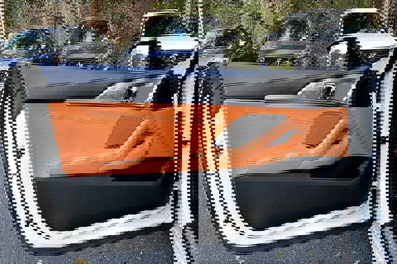 Used 2023 BMW M850i xDrive Convertible w/ M Carbon Exterior Package image 18