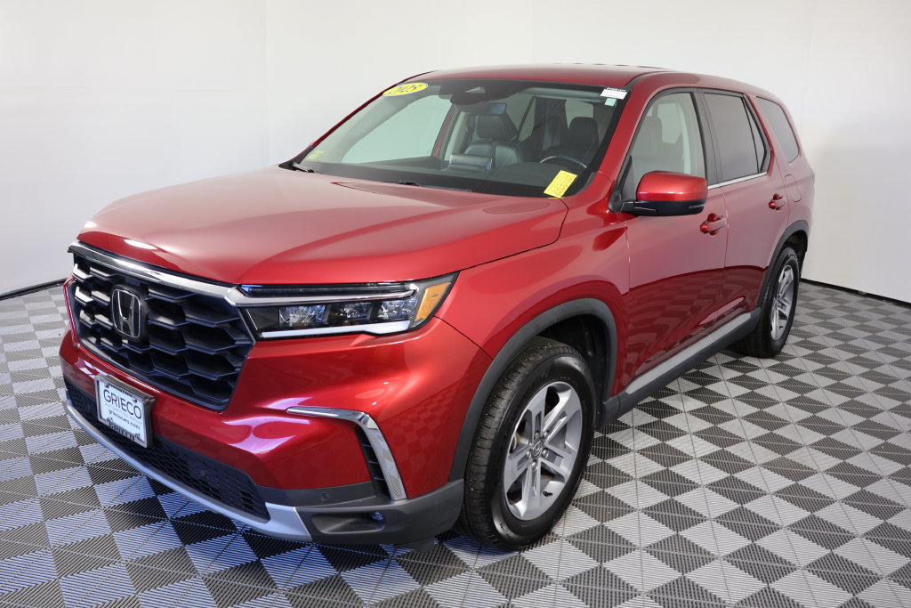Used 2025 Honda Pilot EX-L image 4