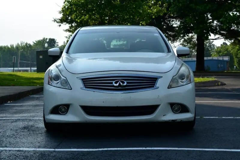 Used 2015 INFINITI Q40 w/ Moonroof Package image 3