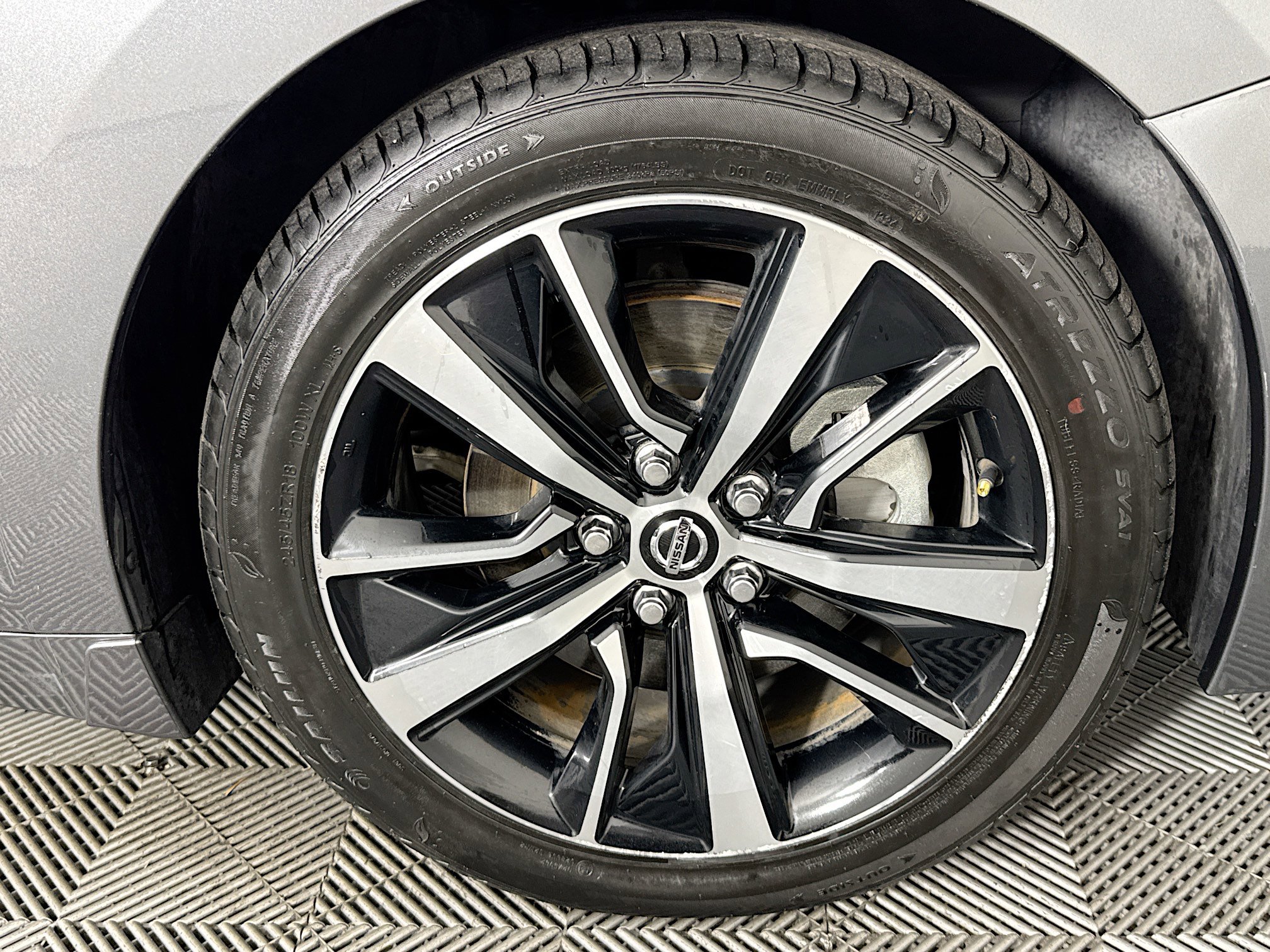 Used 2022 Nissan Maxima SV w/ Floor Mat Group FWD image 31