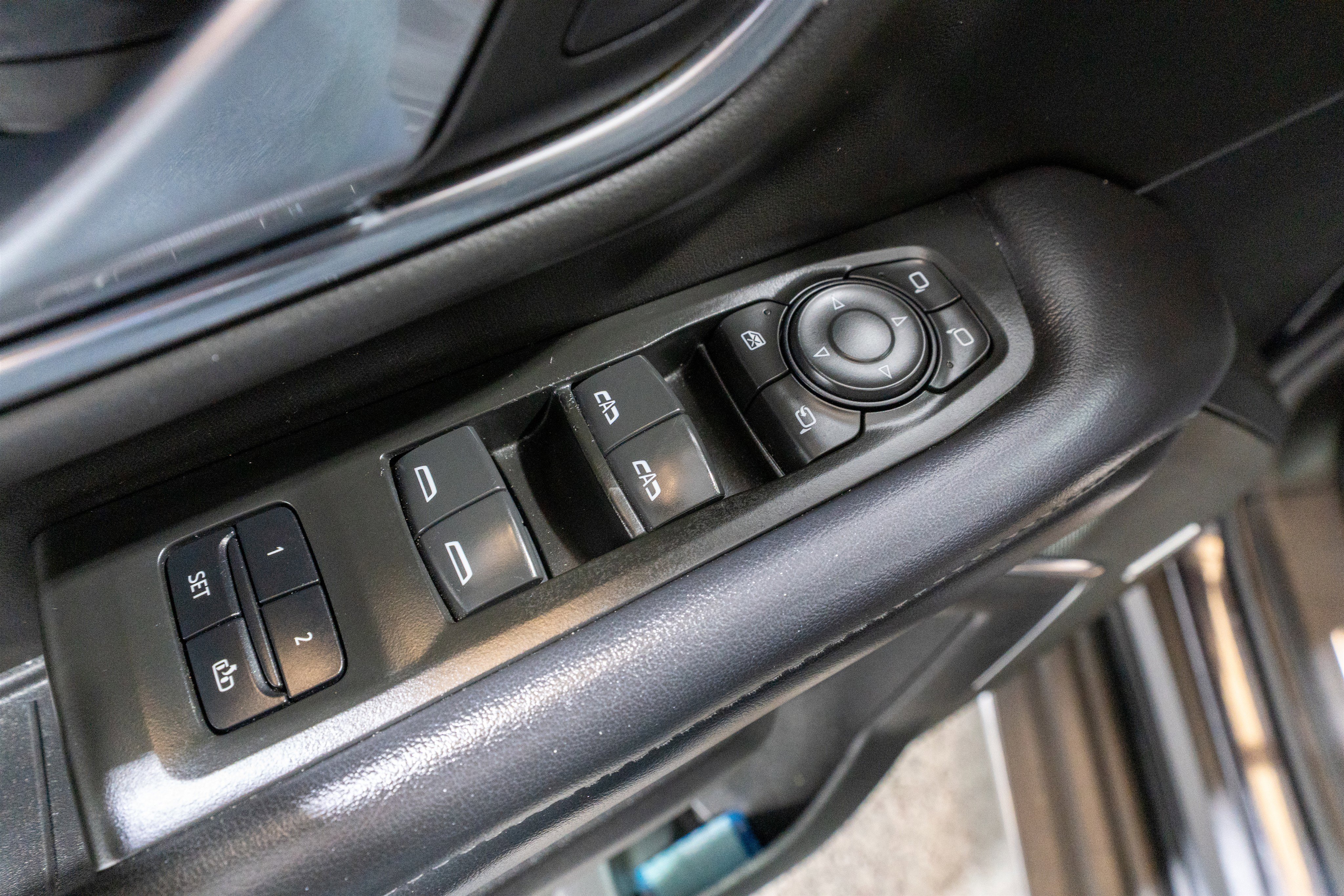 Used 2022 Chevrolet Tahoe LT w/ Luxury Package image 13