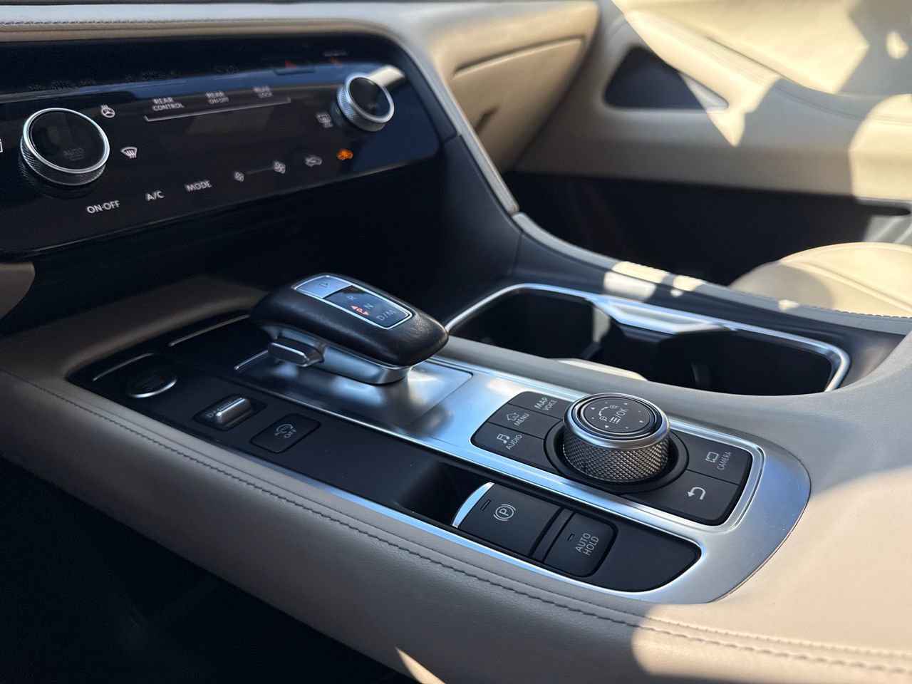 Used 2022 INFINITI QX60 Luxe image 22