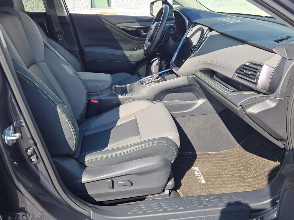 Certified 2024 Subaru Outback Onyx Edition XT AWD/4WD image 6