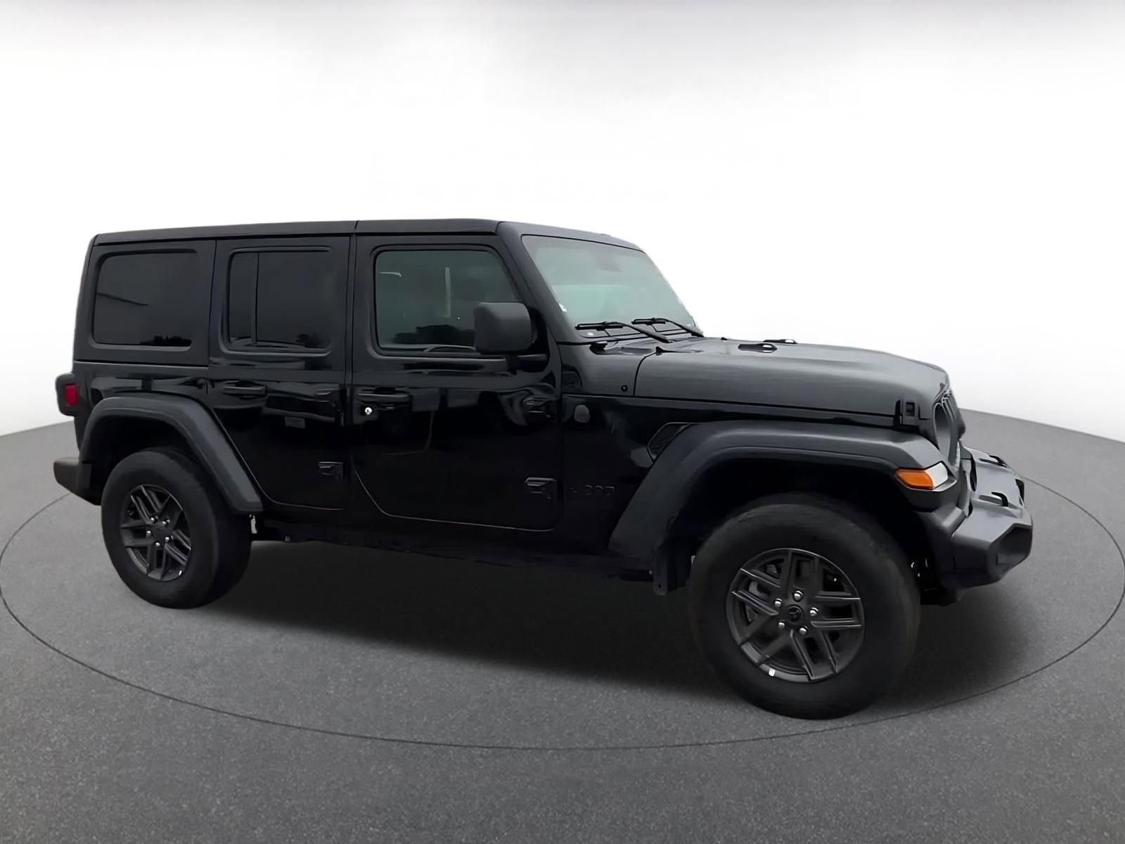 Used 2025 Jeep Wrangler Sport S image 14