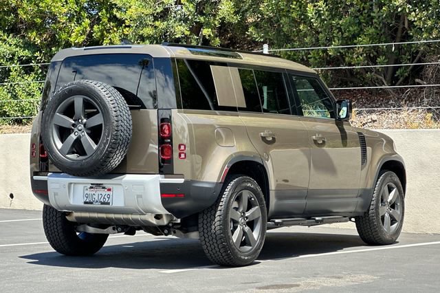 Certified 2025 Land Rover Defender 110 S AWD/4WD image 5
