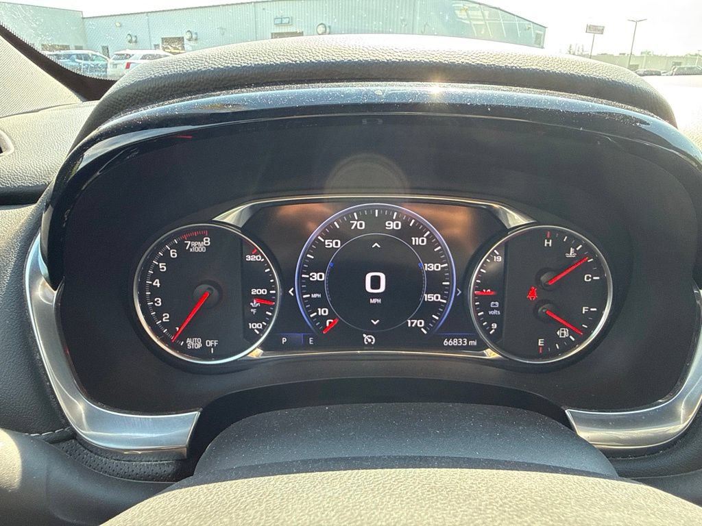 Used 2022 Chevrolet Traverse Premier w/ Redline Edition AWD/4WD image 18