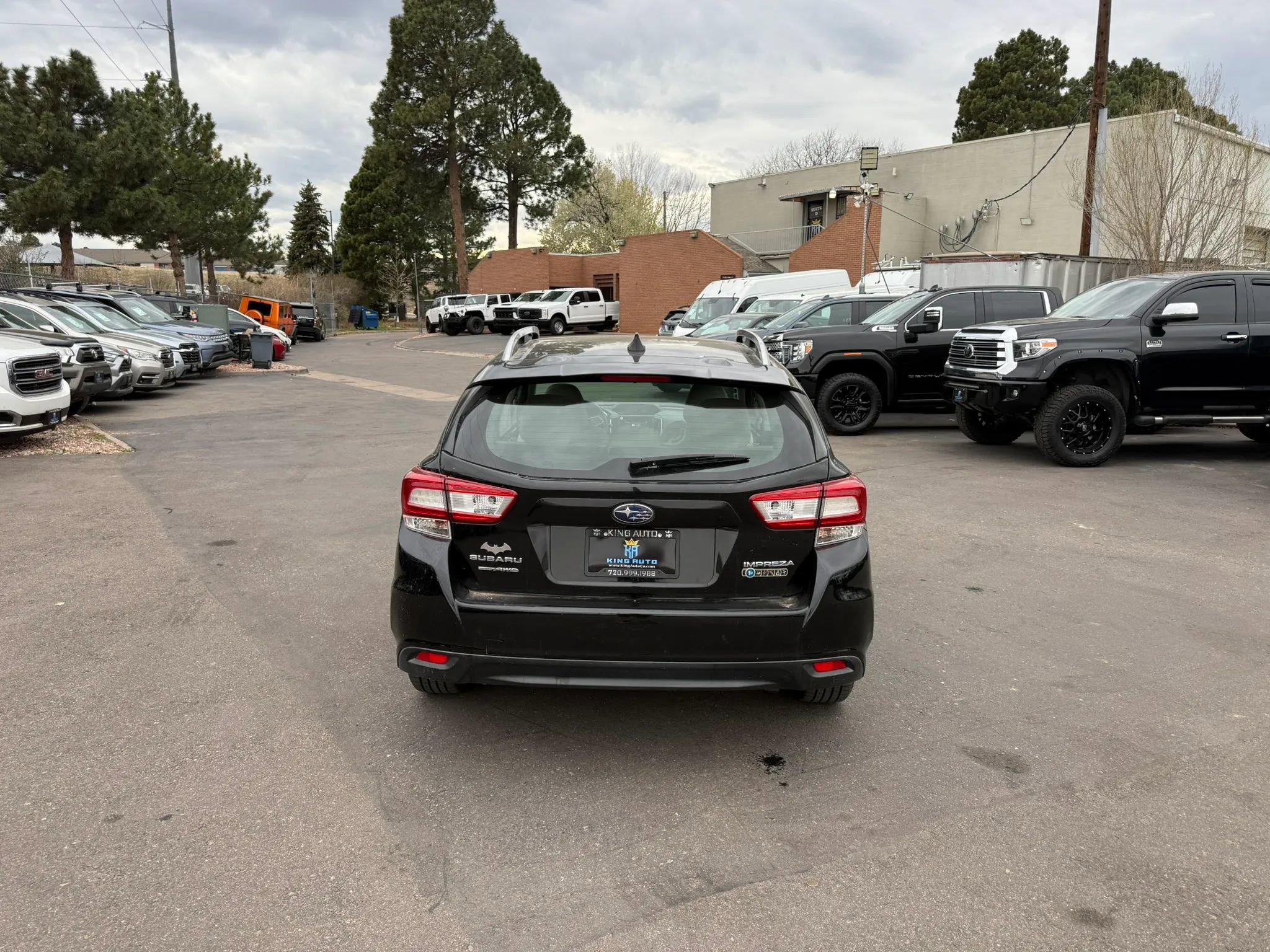 Used 2018 Subaru Impreza 2.0i Premium w/ Eyesight & BSD & Rcta AWD/4WD image 12