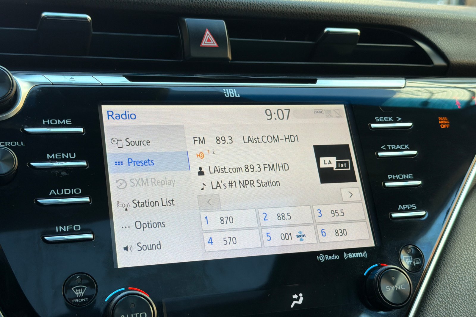 Used 2018 Toyota Camry XSE FWD image 18