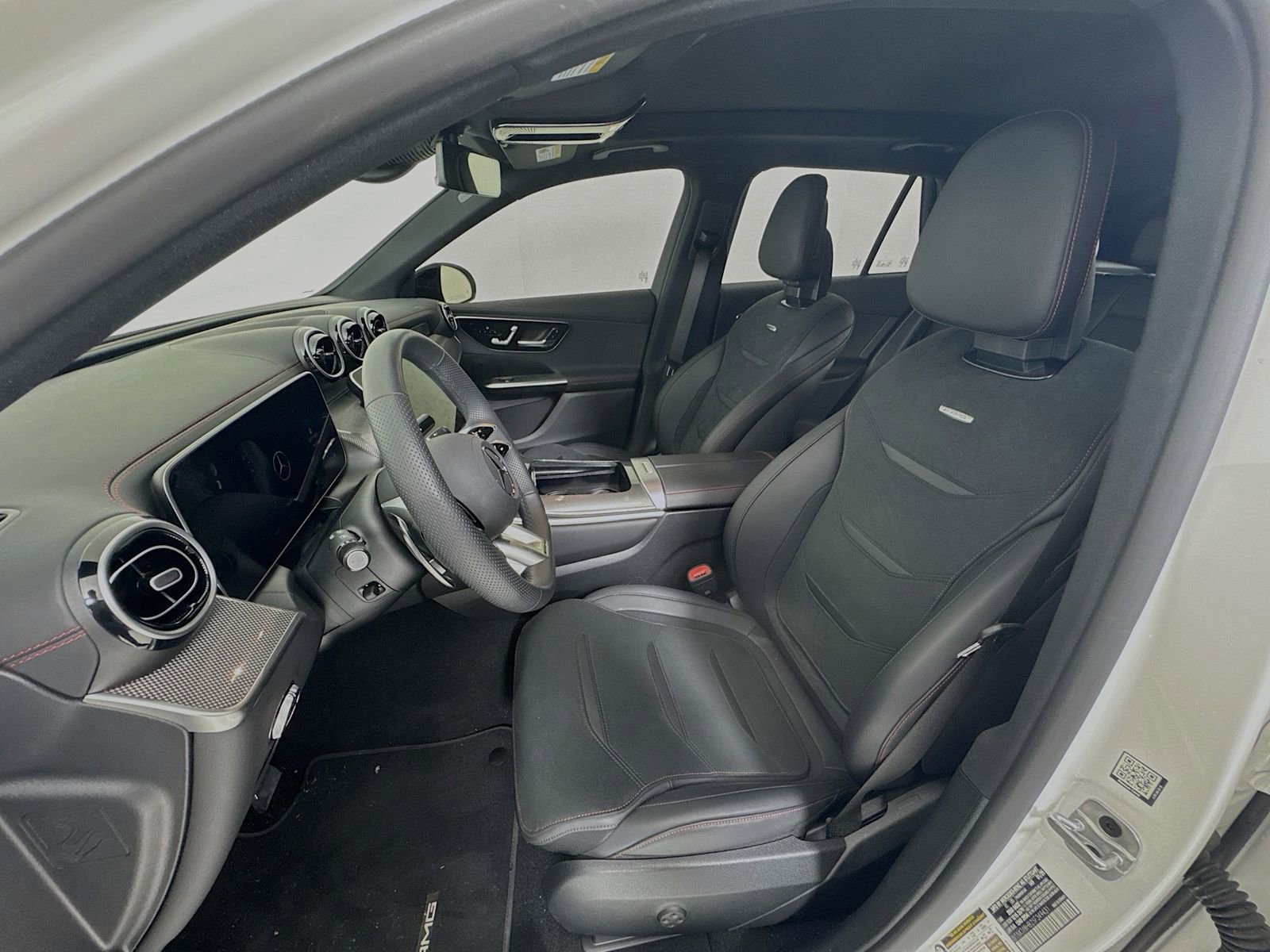 Used 2025 Mercedes-Benz GLC 43 AMG 4MATIC image 8
