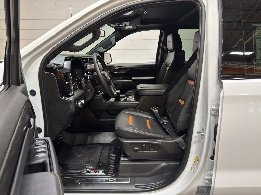 Used 2025 GMC Sierra 1500 AT4 w/ AT4 Premium Package image 18