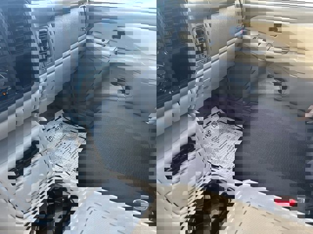 Used 2000 Chevrolet Suburban LS w/ LS Preferred Equipment Group image 22