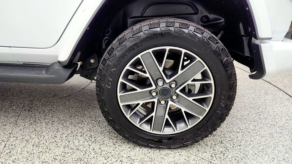 Used 2024 Jeep Wrangler High Altitude AWD/4WD image 9