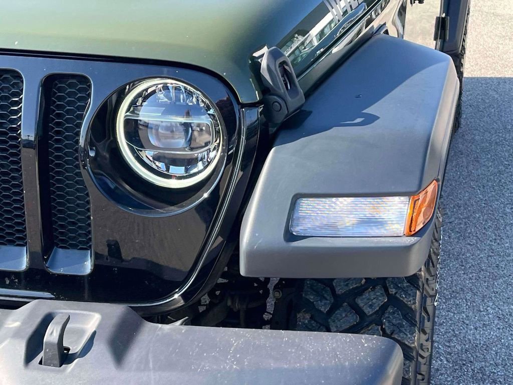 Used 2021 Jeep Wrangler Unlimited Sport image 32