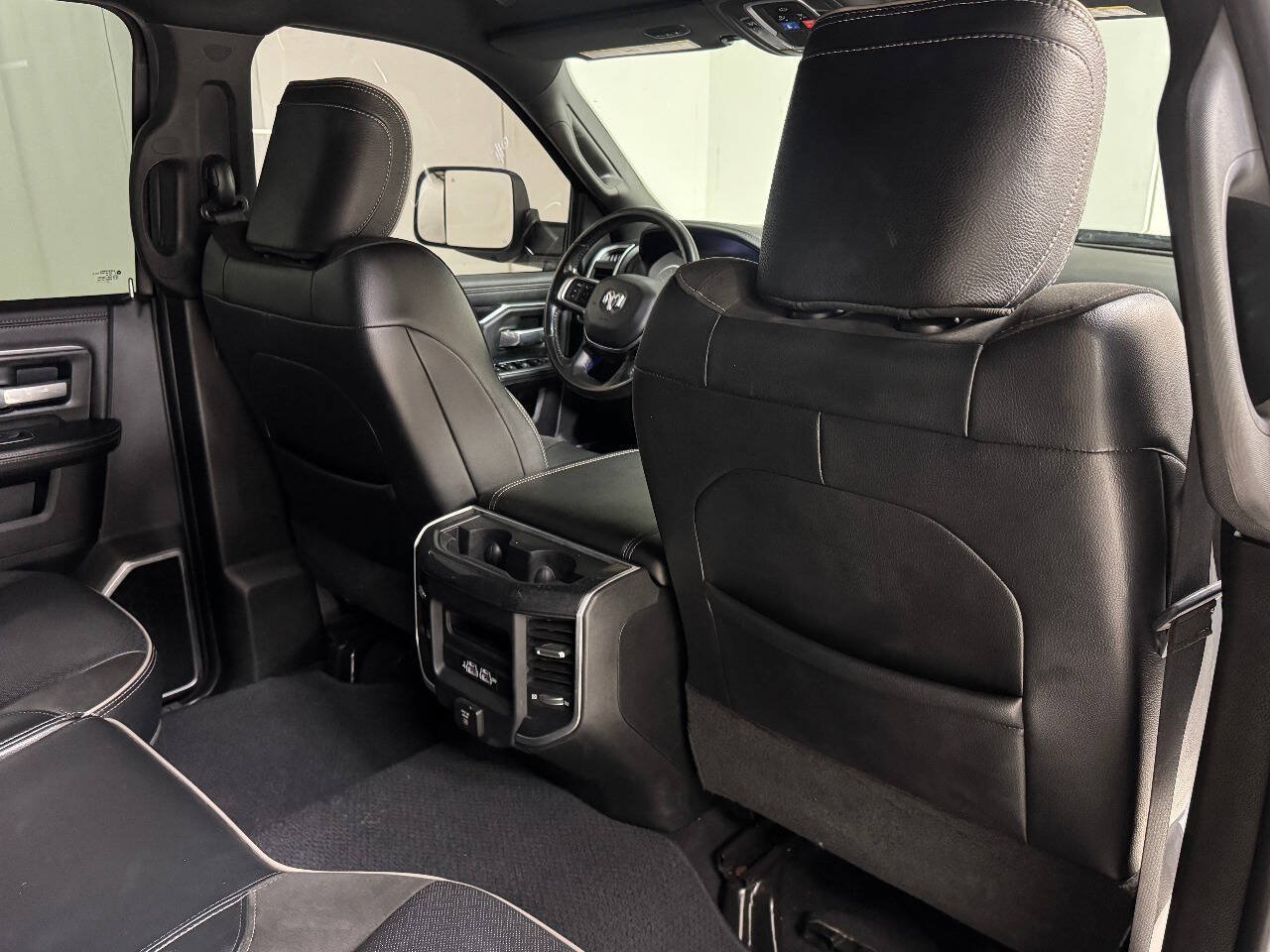 Used 2020 RAM 3500 Laramie w/ Night Edition AWD/4WD image 31